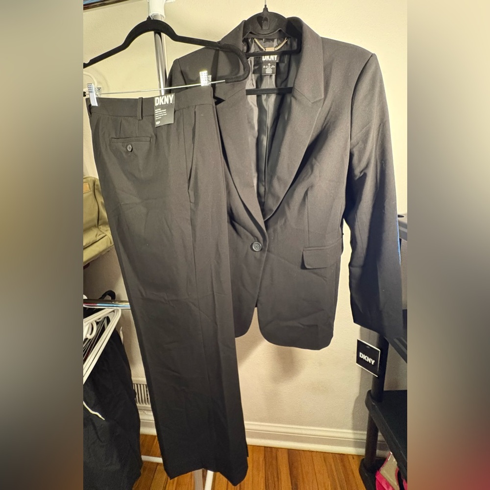 DKNY Elegant Charcoal Men's Suit